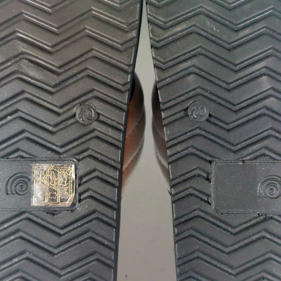 YES black & white leather flatform footbed thong sandals, EU40, NWOB - Picture 9 of 9